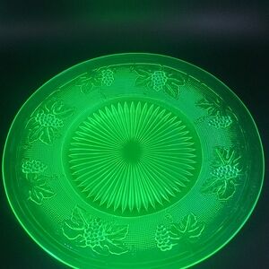 Woolworth Green By Westmoreland Uranium Glass Plate